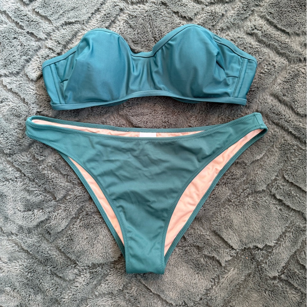 NWOT Emerald Green Strapless Underwire Bikini
